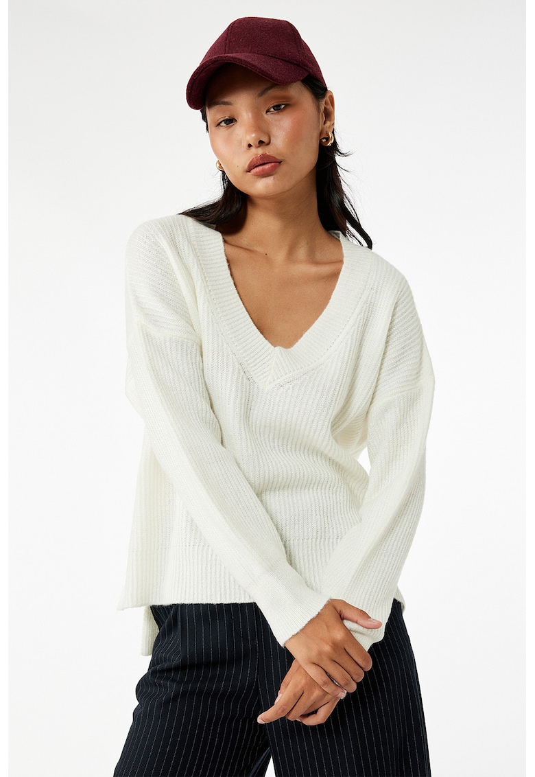 Pulover lejer cu decolteu in V - Alb murdar