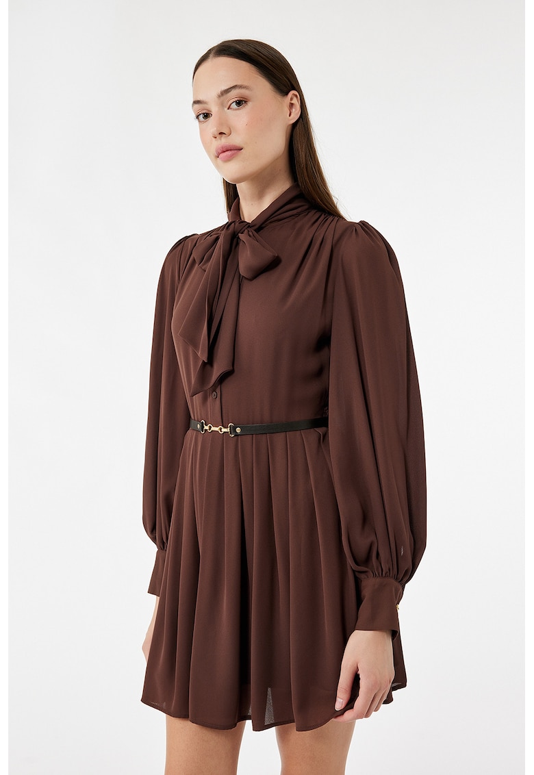 Rochie cu nasturi si maneci lungi - Maro