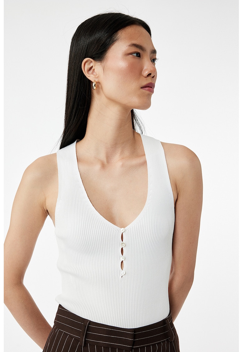 Top striat cu decolteu in V