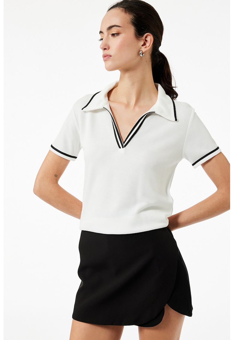 Tricou polo cu dungi