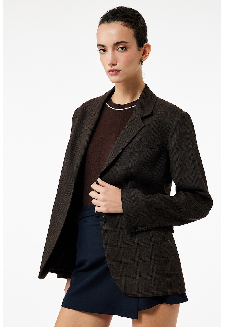 Sacou in carouri cu buzunare cu clapa