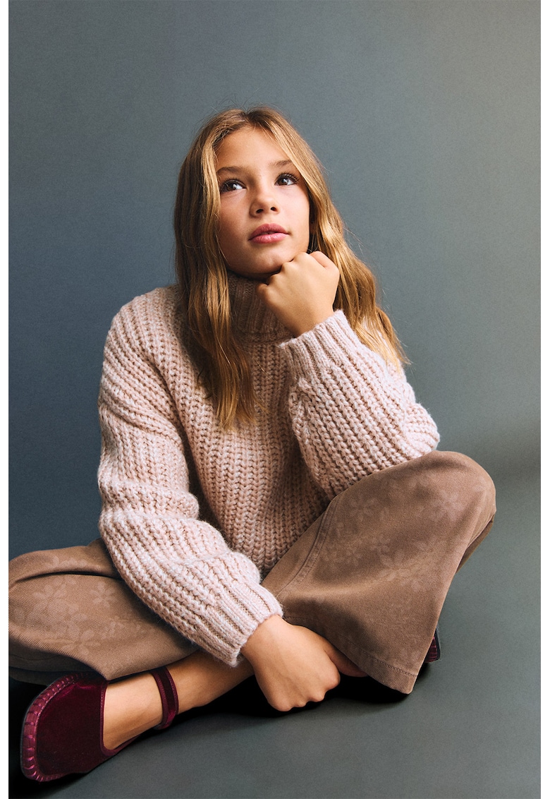 Pulover cu guler inalt si maneci cazute