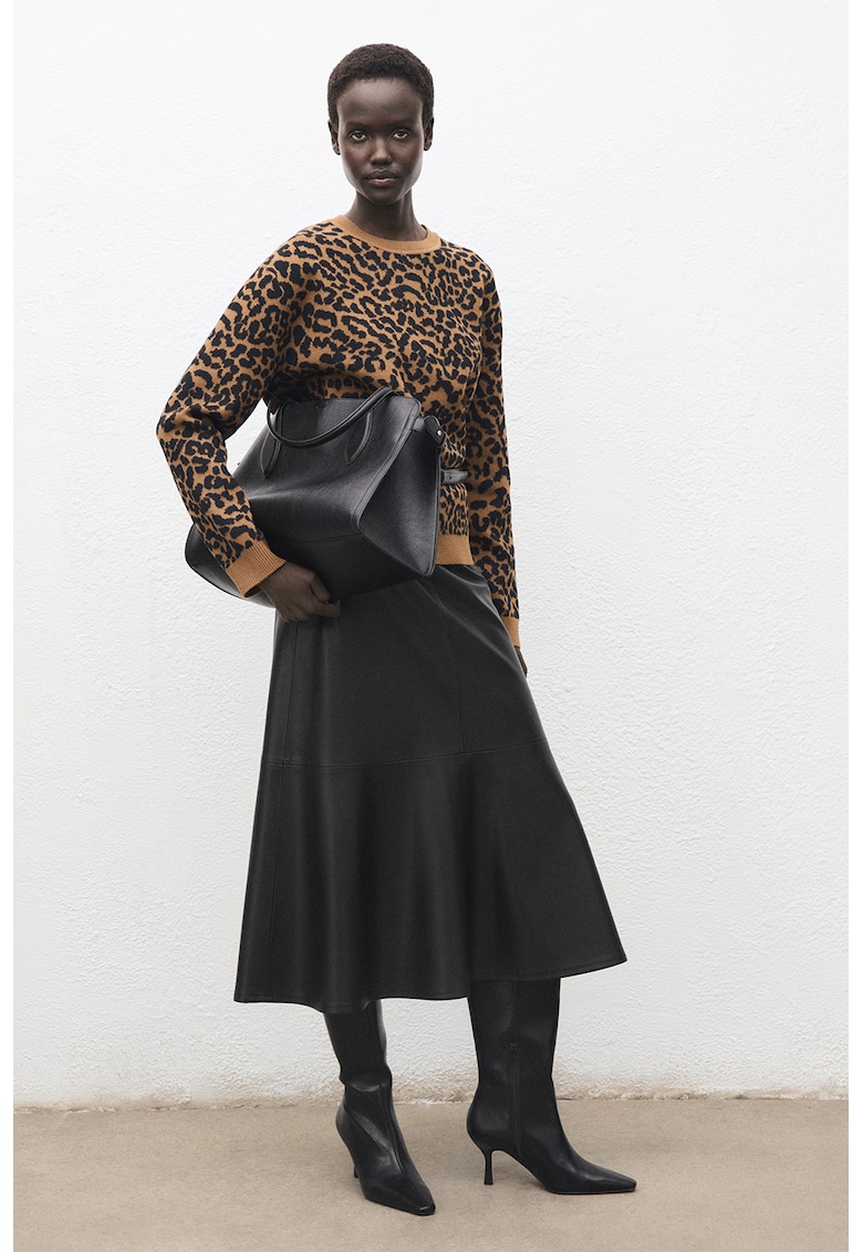 Pulover cu animal print