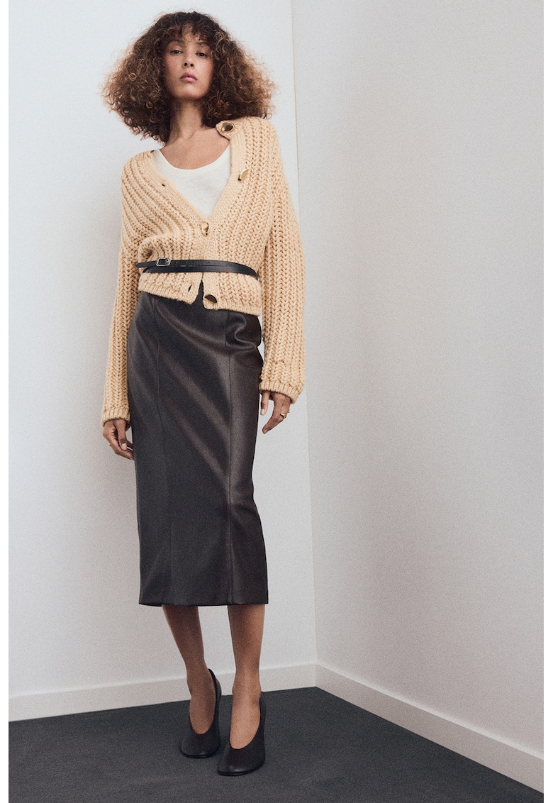 Pulover crop cu nasturi