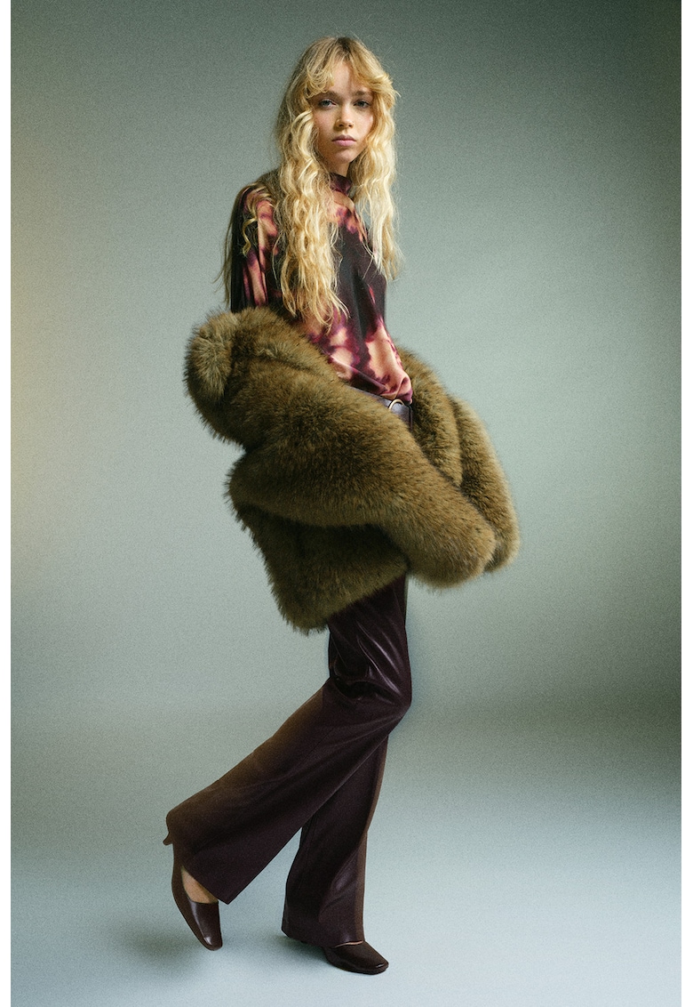 Bluza cu model tie-dye si guler scurt