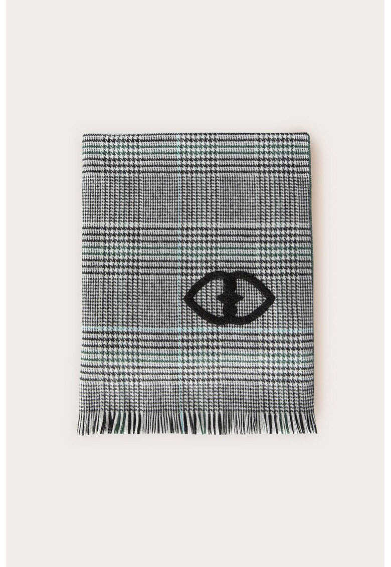 Fular in carouri cu franjuri