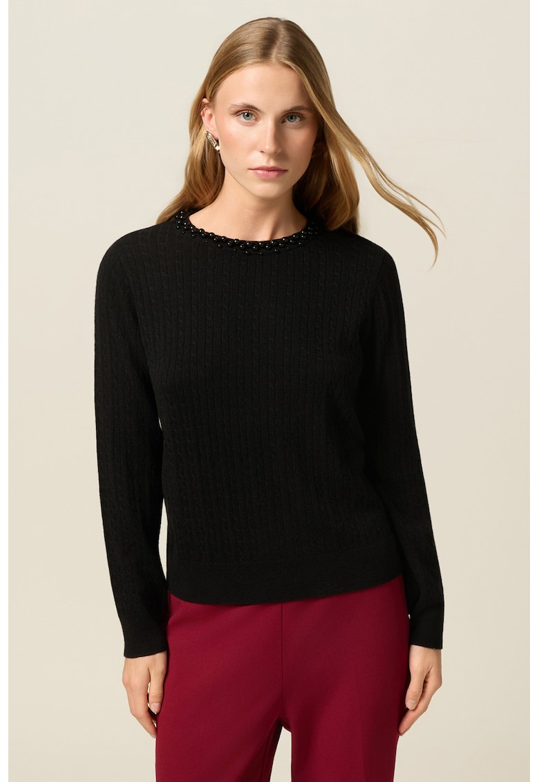 Pulover slim fit cu decolteu la baza gatului