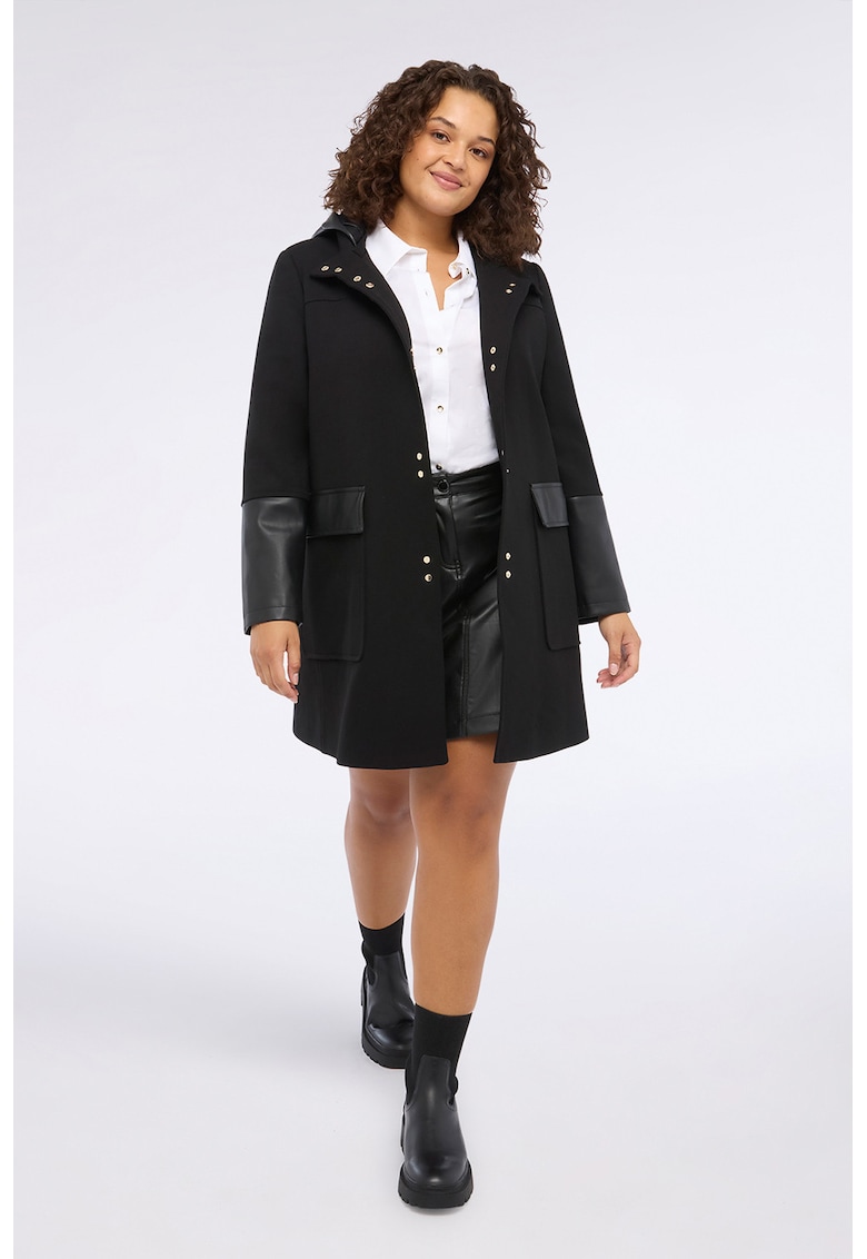 Palton cu gluga si garnituri de piele ecologica