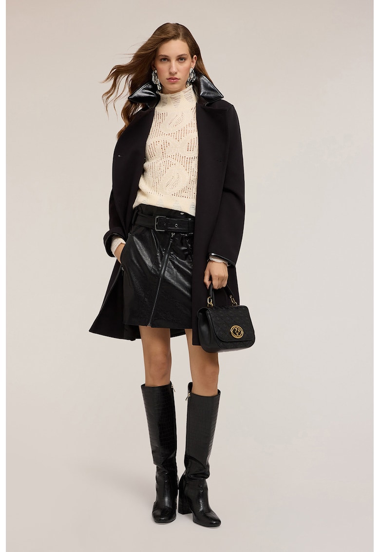 Palton cu doua randuri de nasturi si garnituri de piele ecologica