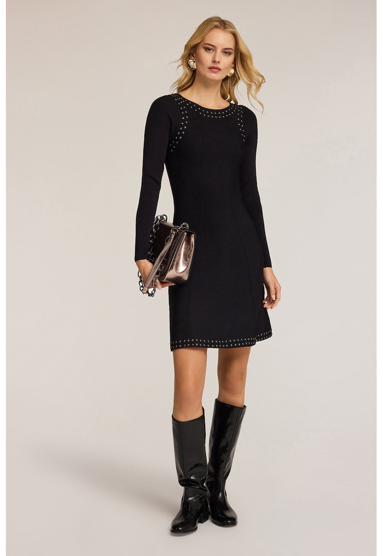 Rochie evazata cu decolteu rotund