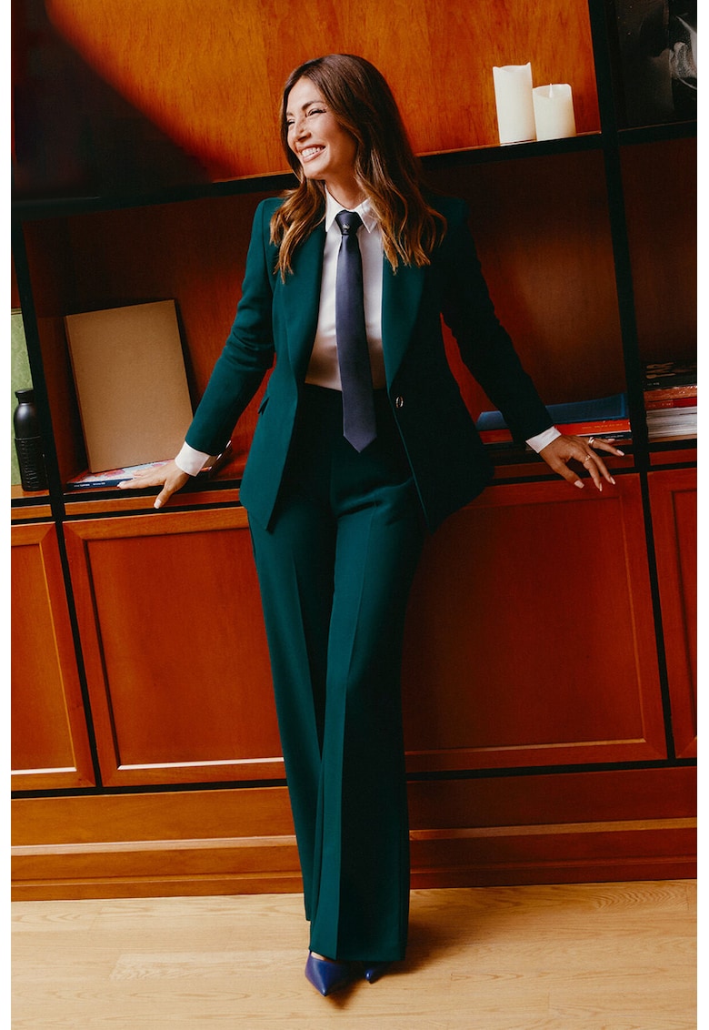 Pantaloni cu croiala ampla si talie inalta