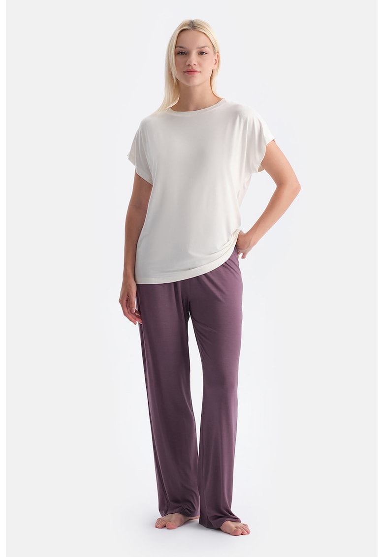 Tricou lejer cu model uni