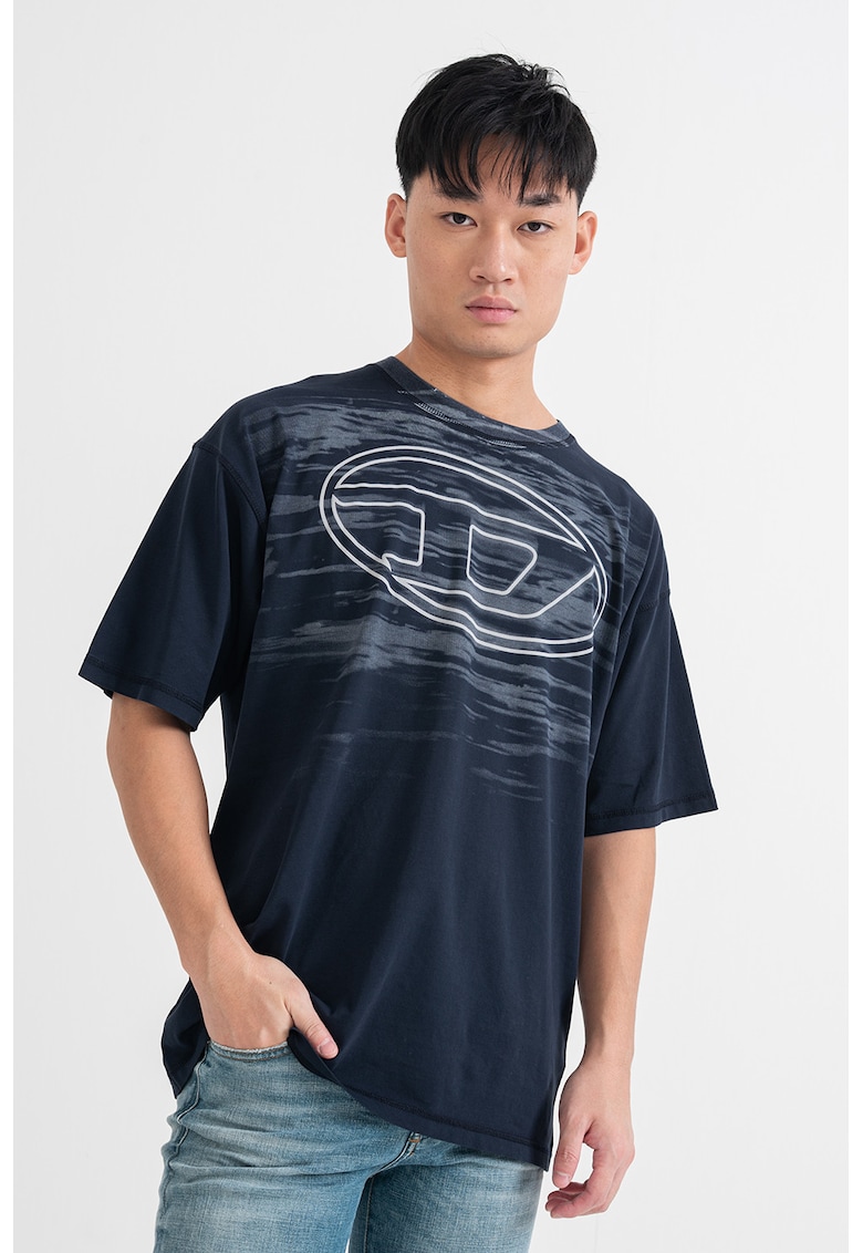 Tricou cu imprimeu logo si decolteu la baza gatului