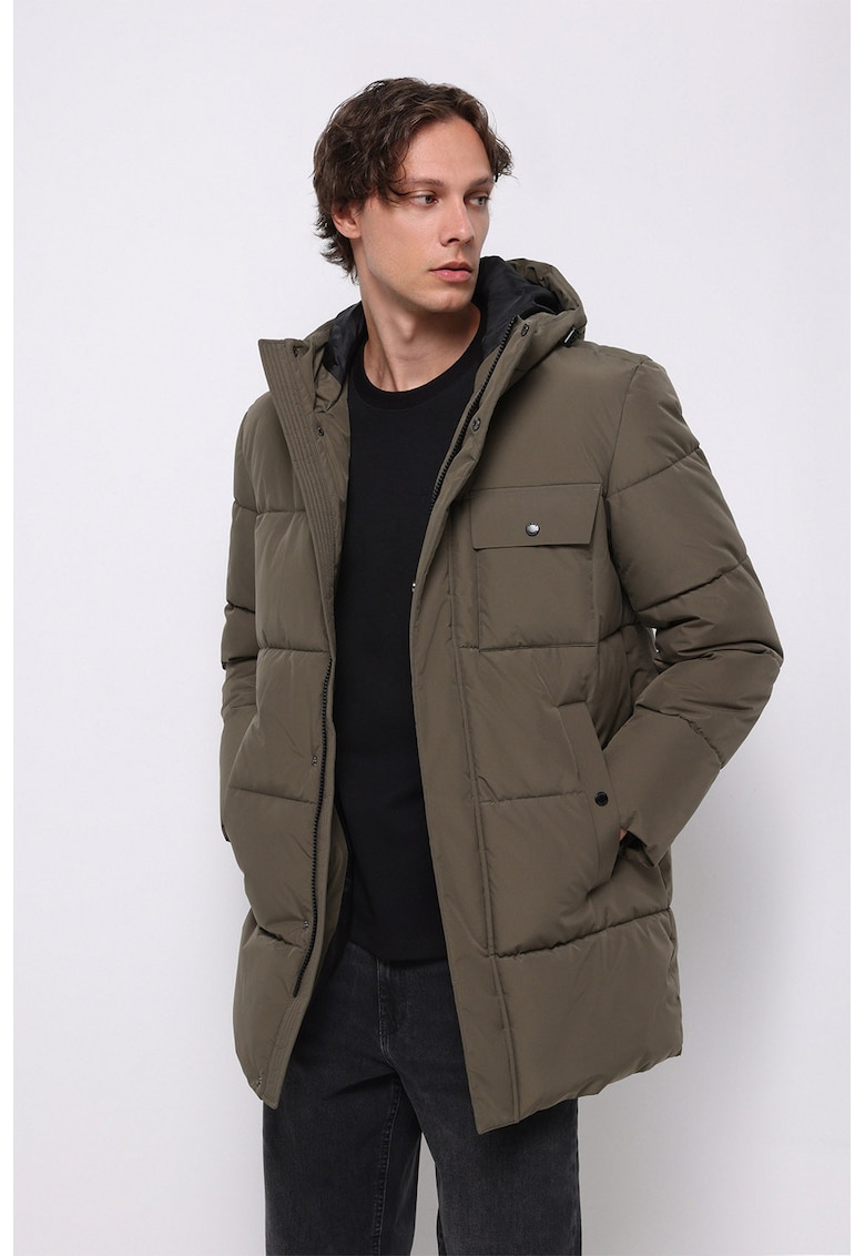 Geaca matlasata cu gluga Geaca matlasata cu gluga