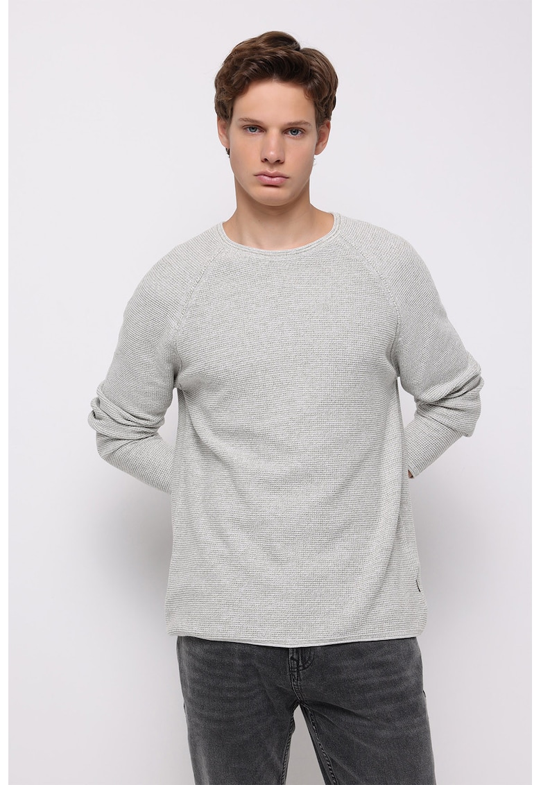 Pulover lejer cu maneci raglan