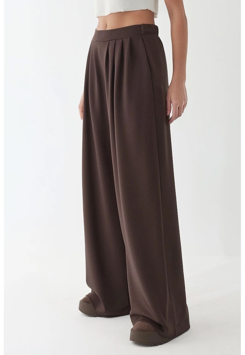 Pantaloni dama - croiala larga - maro cognac - elasten