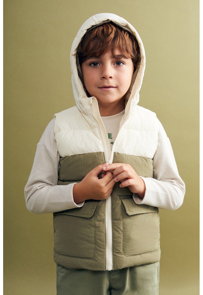 Vesta colorblock cu gluga