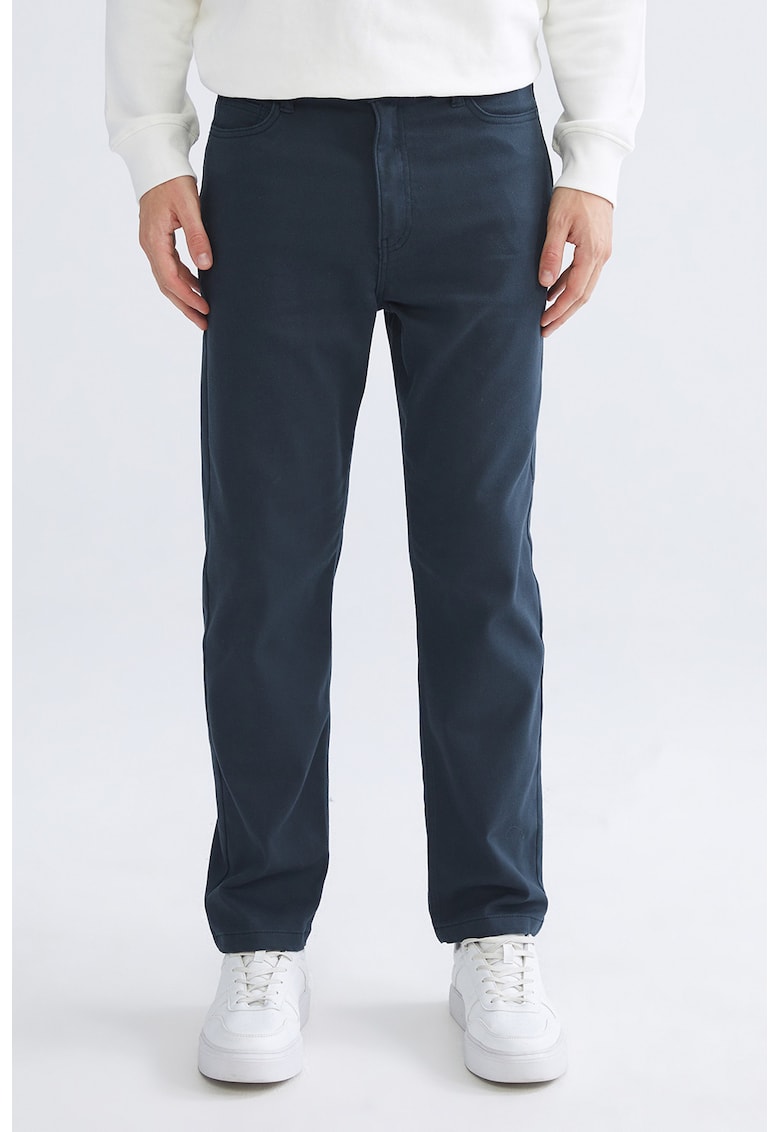 Pantaloni drepti cu talie medie