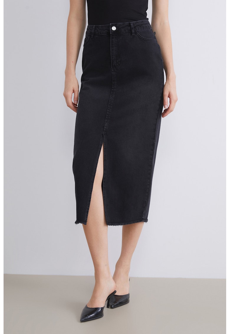 Fusta de denim dreapta cu terminatie nefinisata