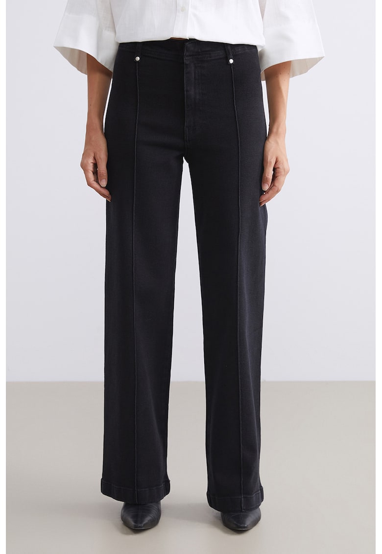 Blugi drepti cu pensa