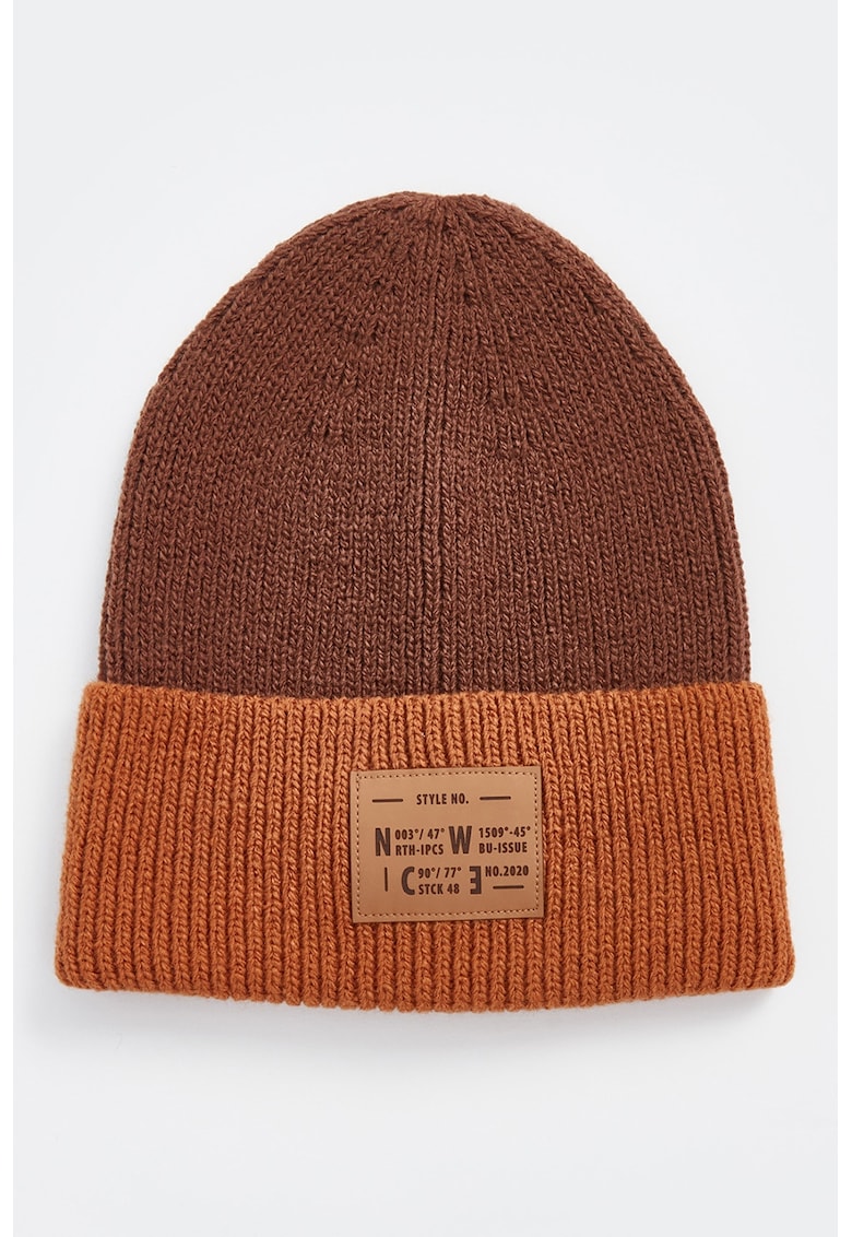 Caciula tricotata Caciula tricotata