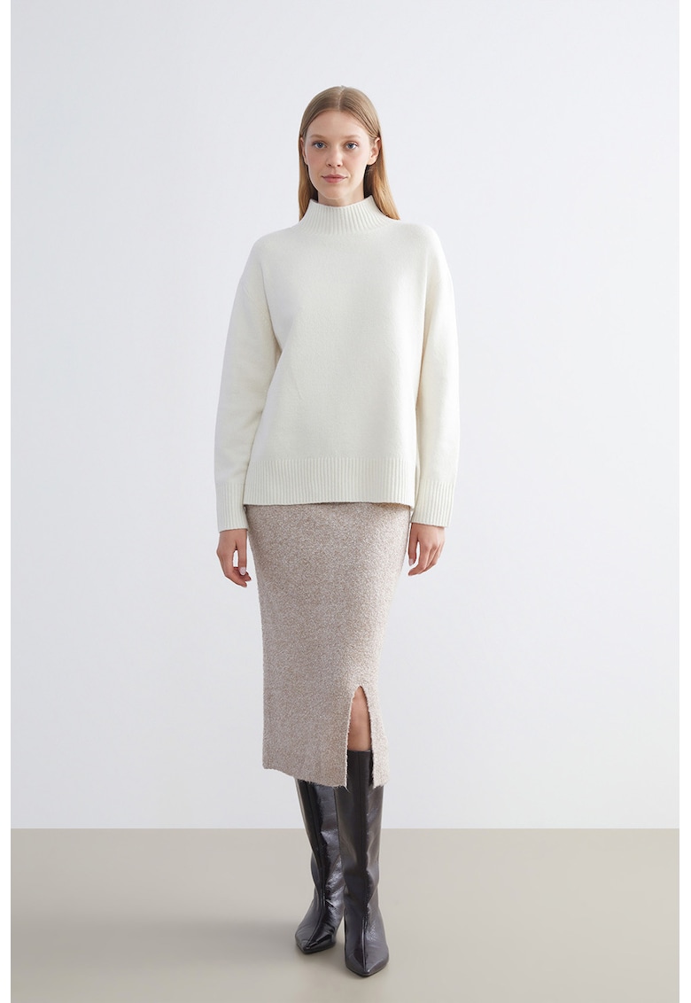 Fusta din tricot cu slit lateral