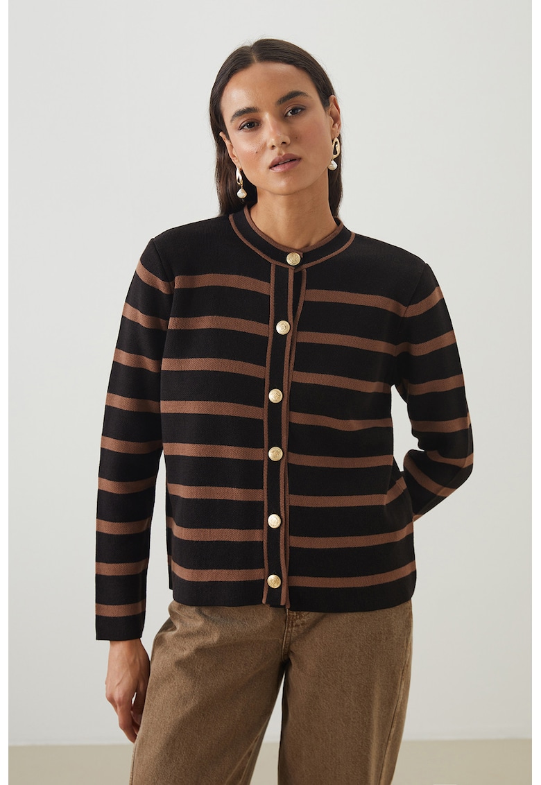Cardigan cu model in dungi si nasturi