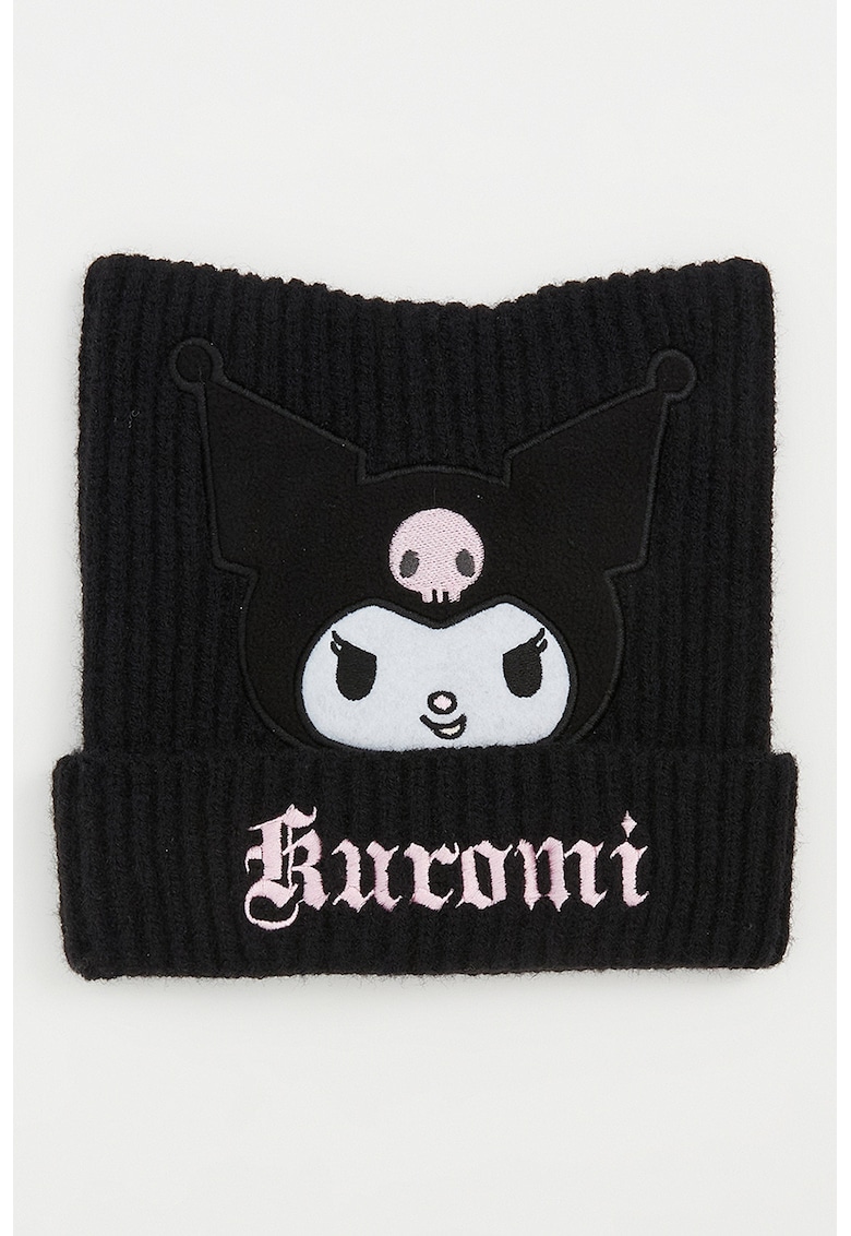 Caciula cu model grafic