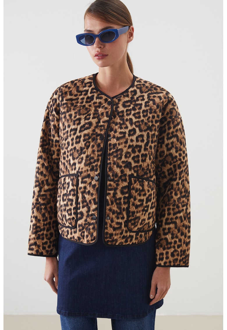 Jacheta matlasata cu animal print