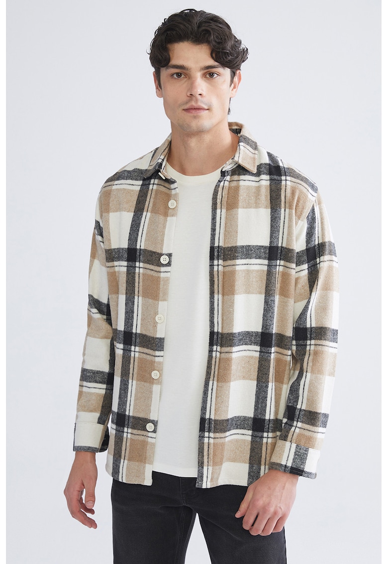 Jacheta-camasa in carouri cu nasturi