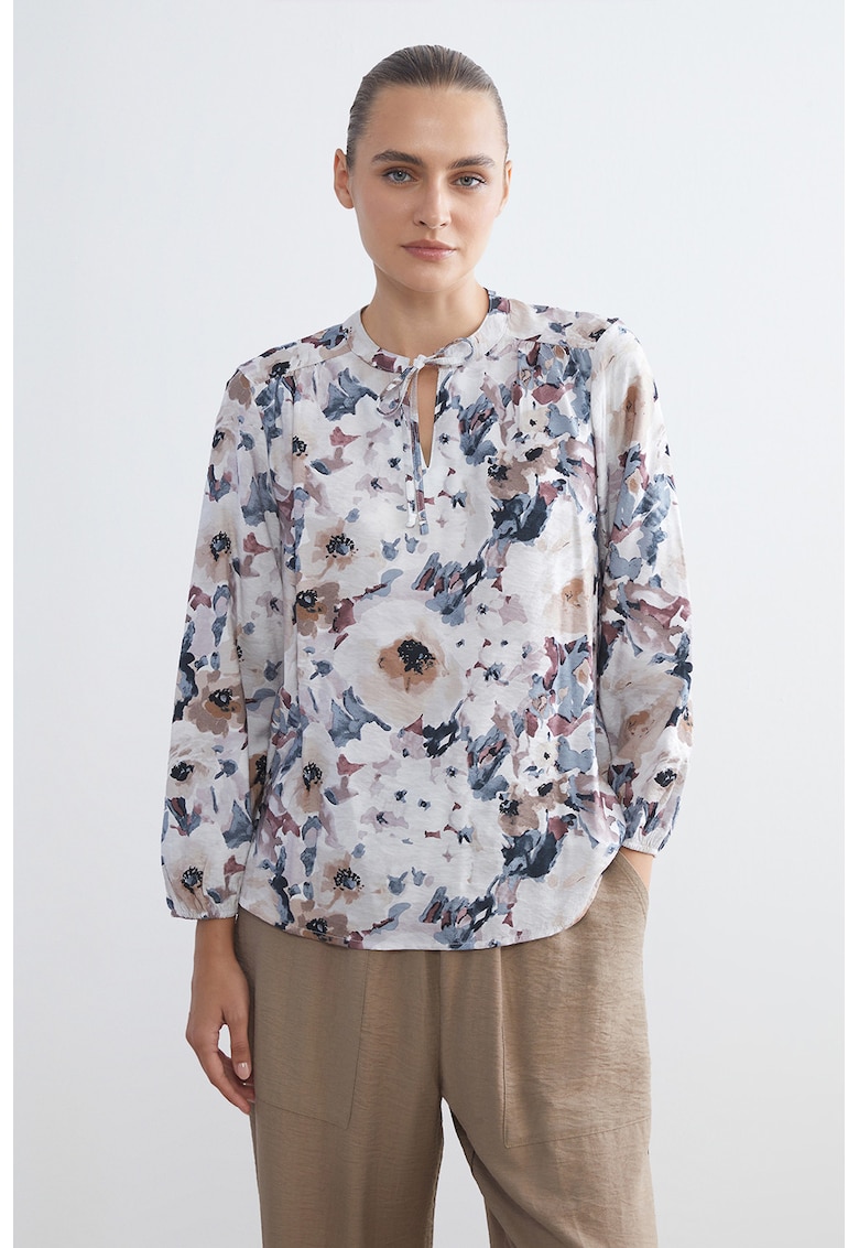 Bluza lejera cu model floral
