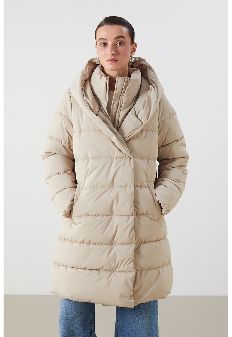 Geaca matlasata cu gluga