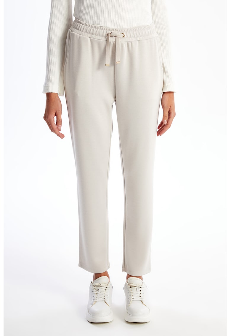 Pantaloni crop cu snur de ajustare