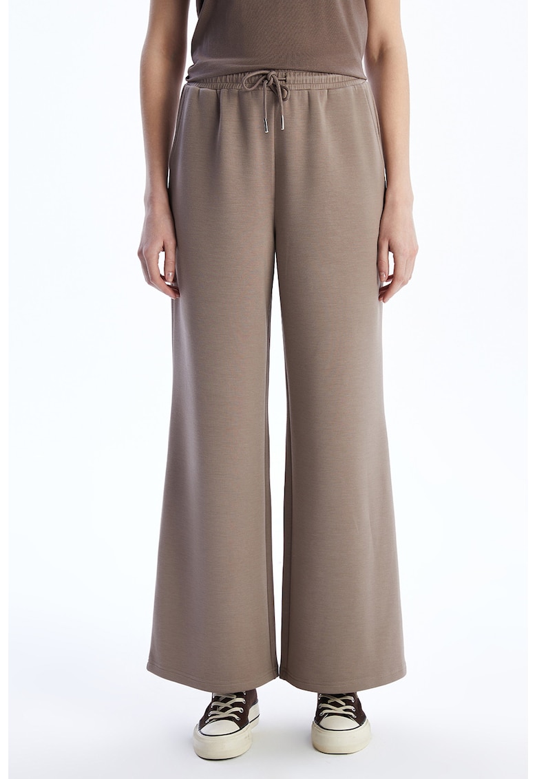 Pantaloni de trening regular fit cu model uni Pantaloni de trening regular fit cu model uni