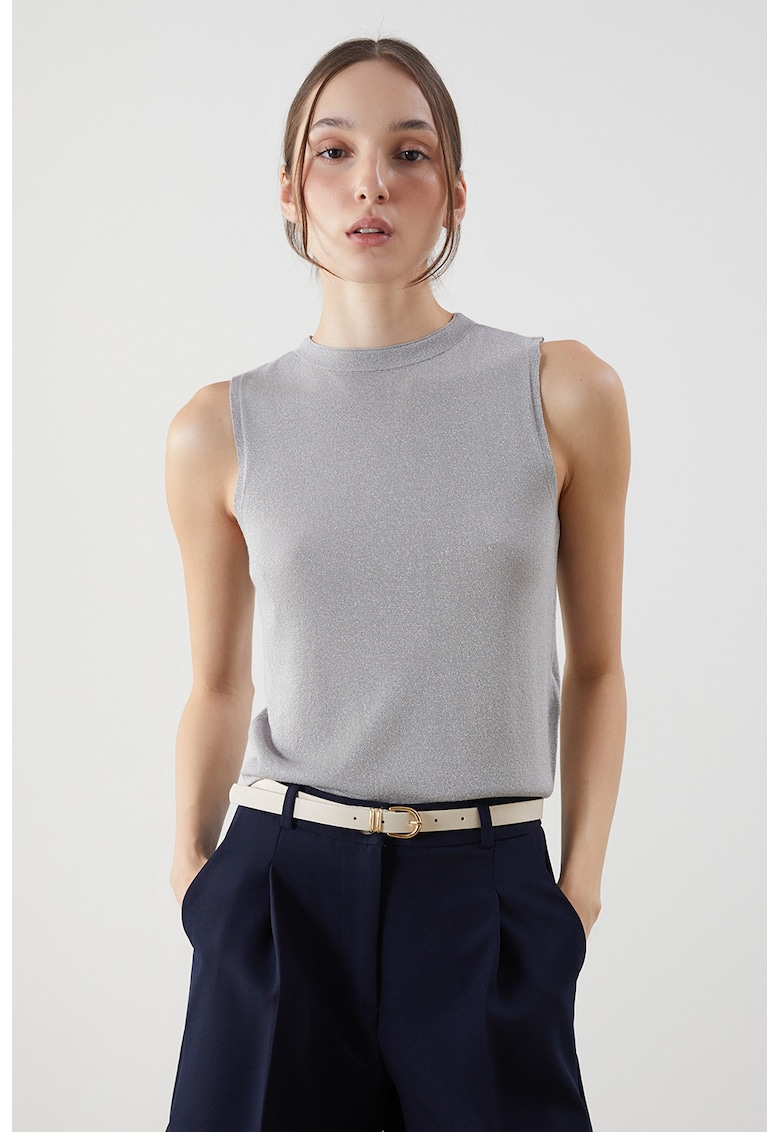 Top tricotat fin slim-fit cu detalii stralucitoare