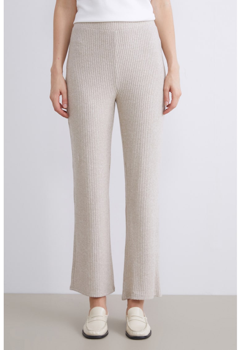 Pantaloni evazati si striati Pantaloni evazati si striati