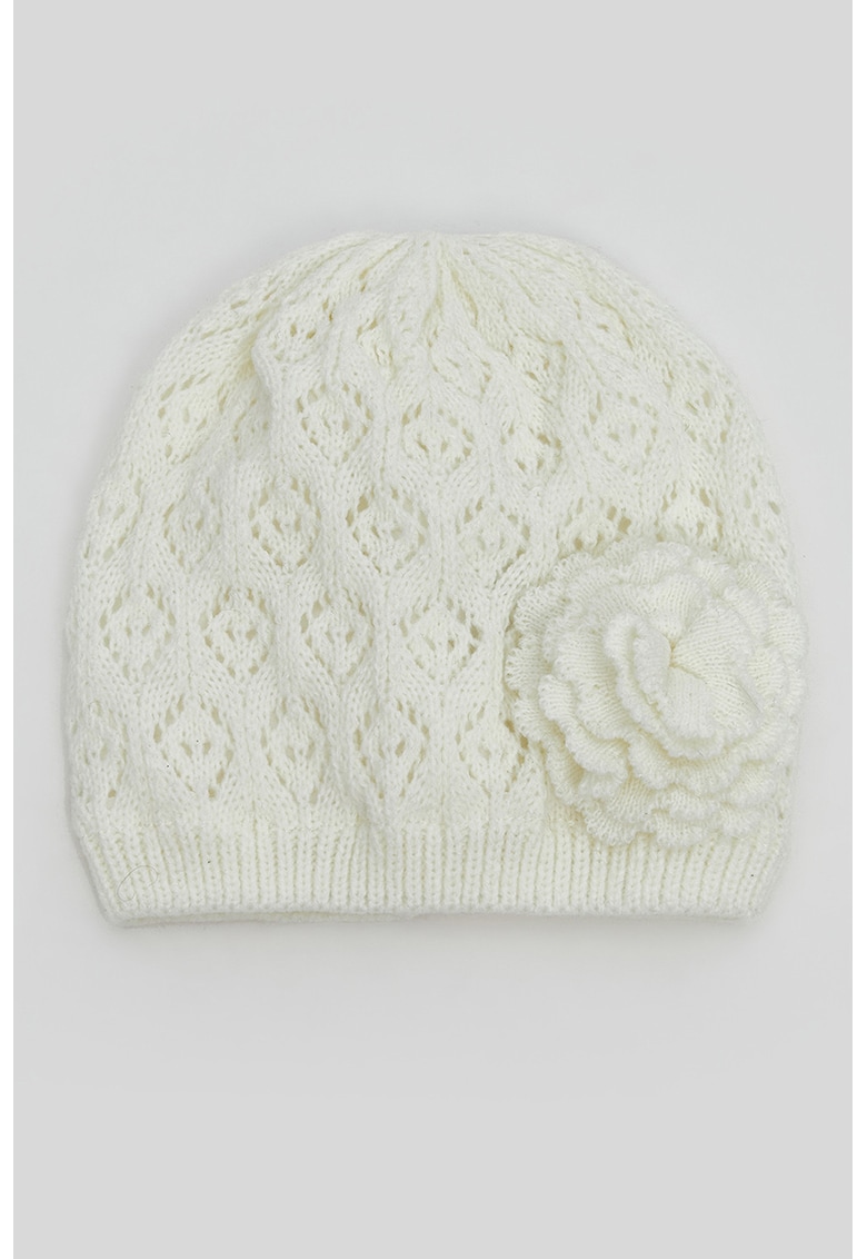 Caciula cu detalii pointelle si detalii florale