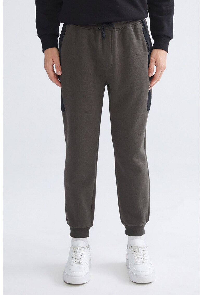 Pantaloni de trening cu talie ajustabila - Maro taupe