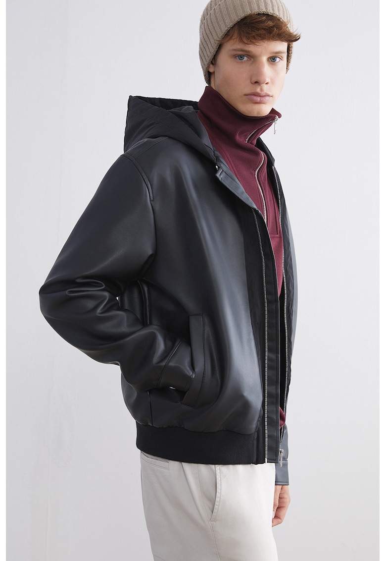 Jacheta lejera cu buzunare laterale