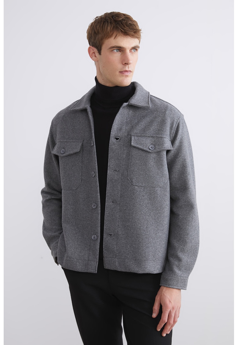 Jacheta cu buzunare pe piept