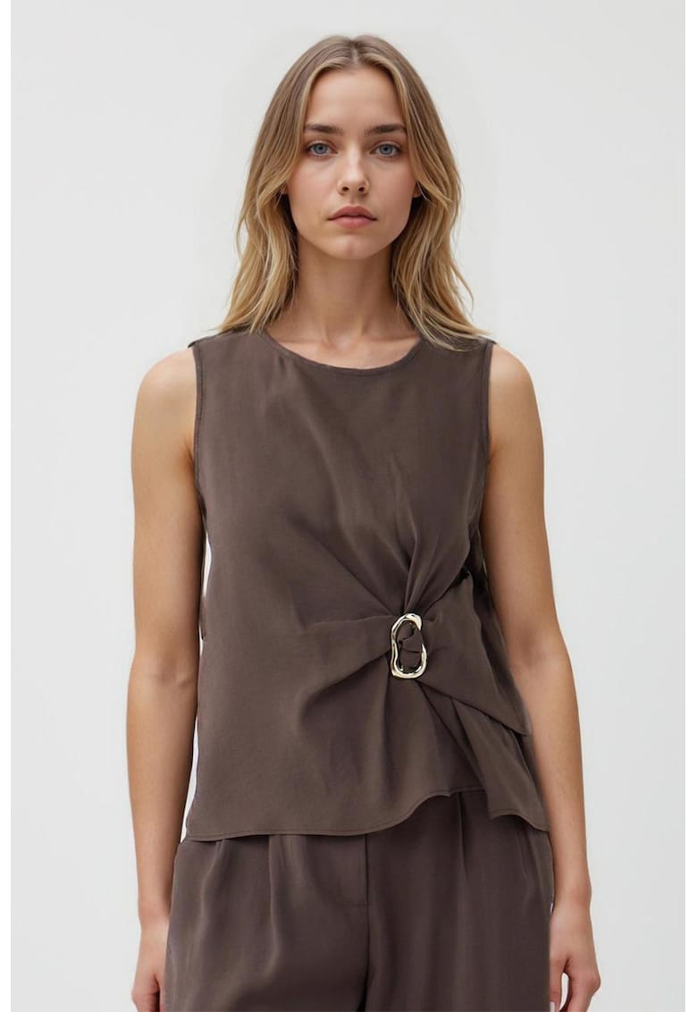 Top din amestec de modal cu fronseuri