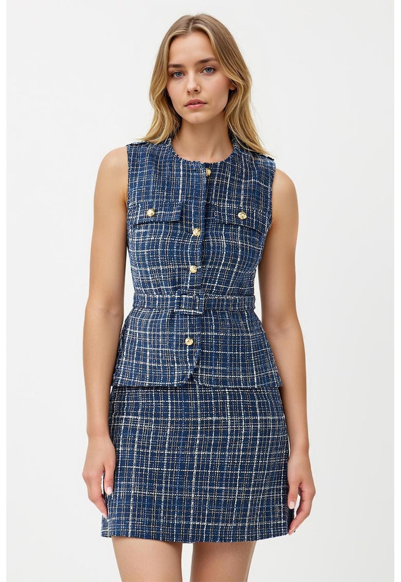 Vesta cu model in carouri si curea in talie