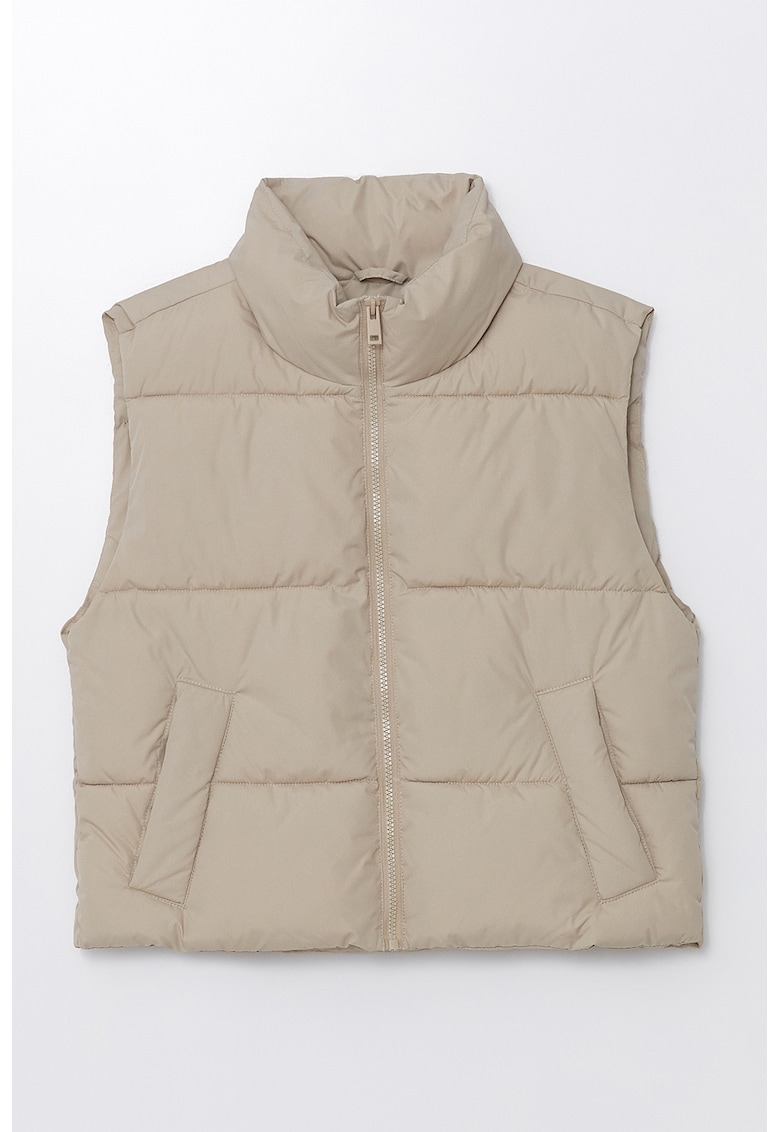 Vesta cu guler inalt