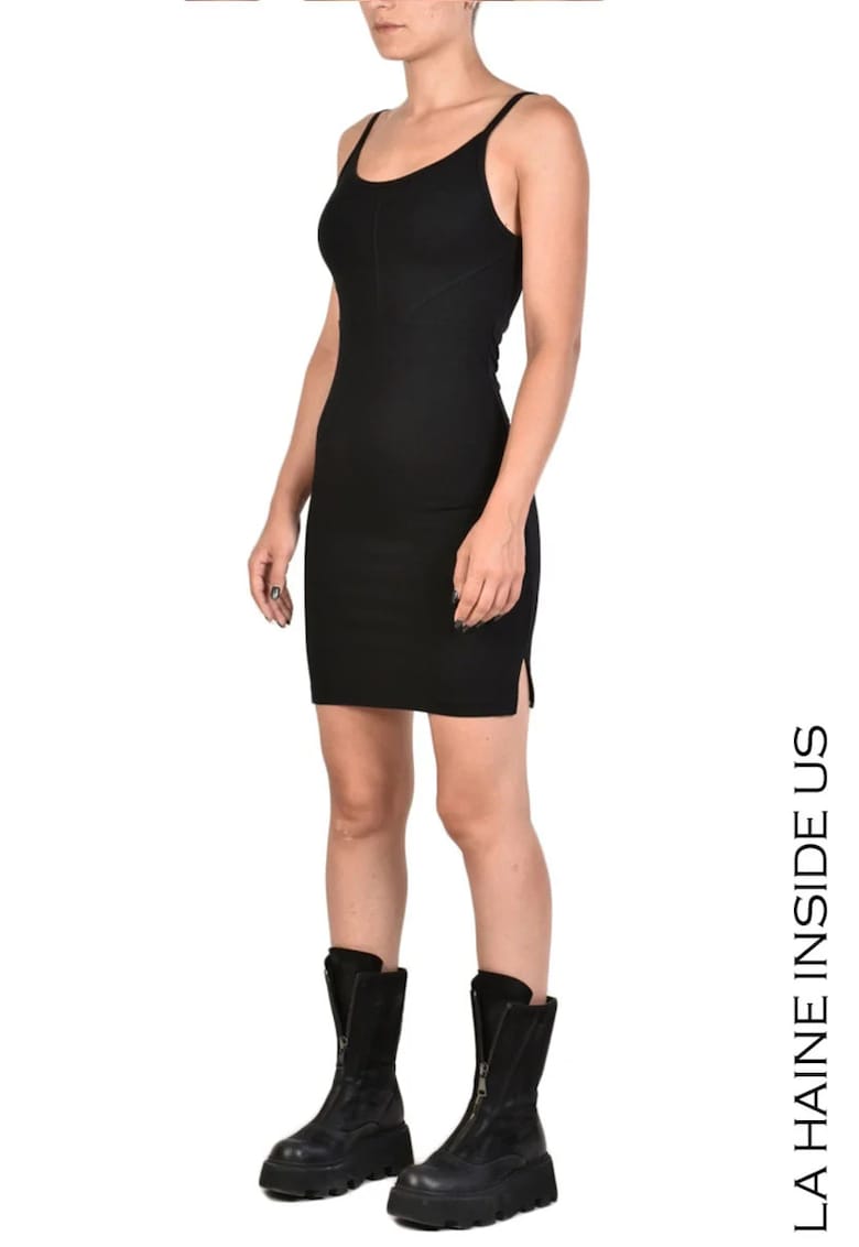 Rochie mini cu croiala dreapta