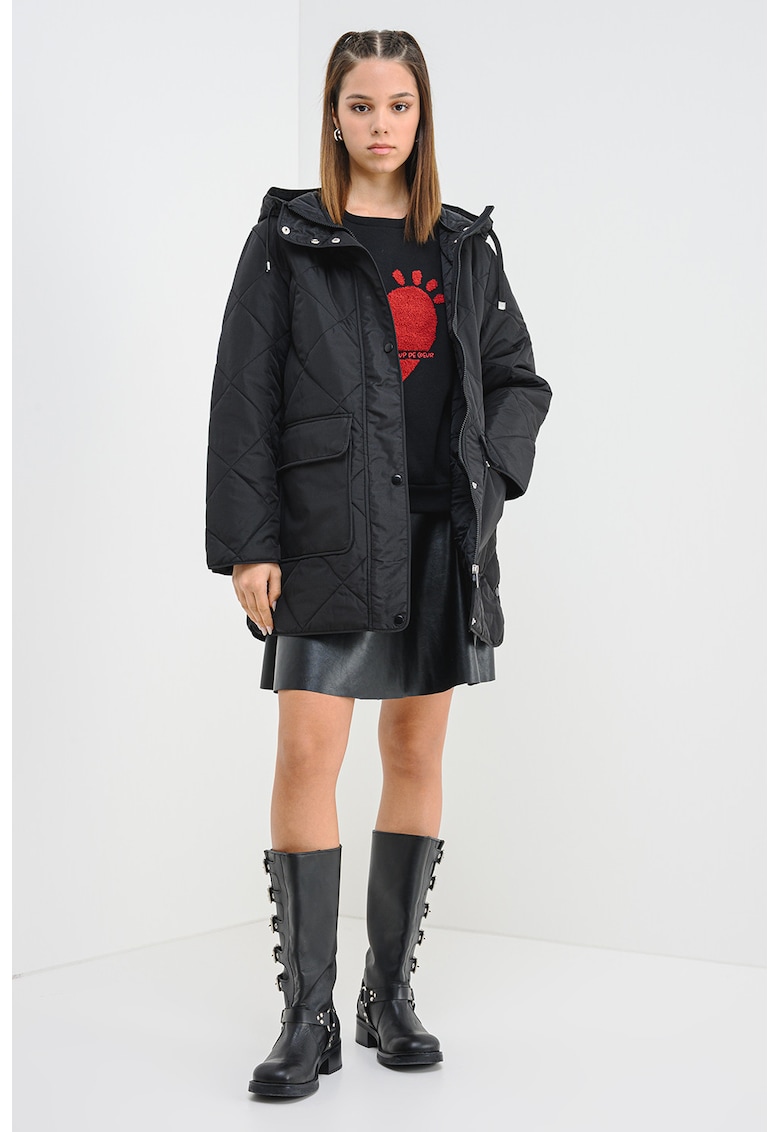 Jacheta matlasata cu gluga