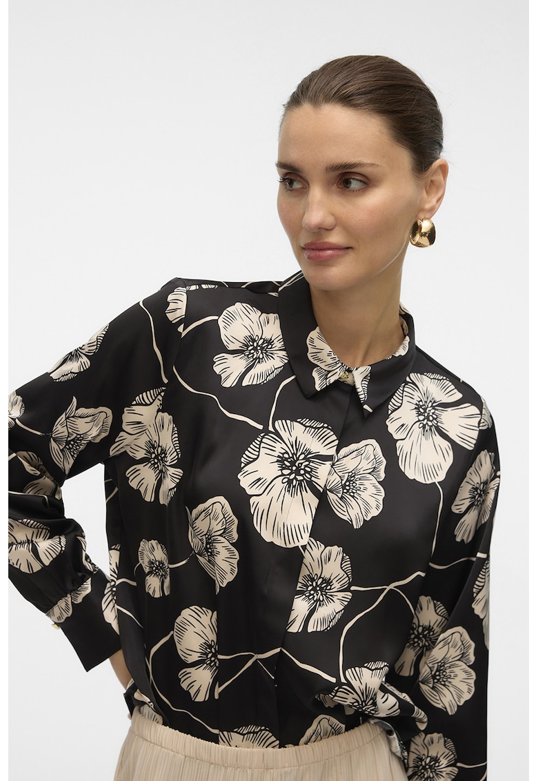 Camasa satinata cu model floral si terminatie rotunjita