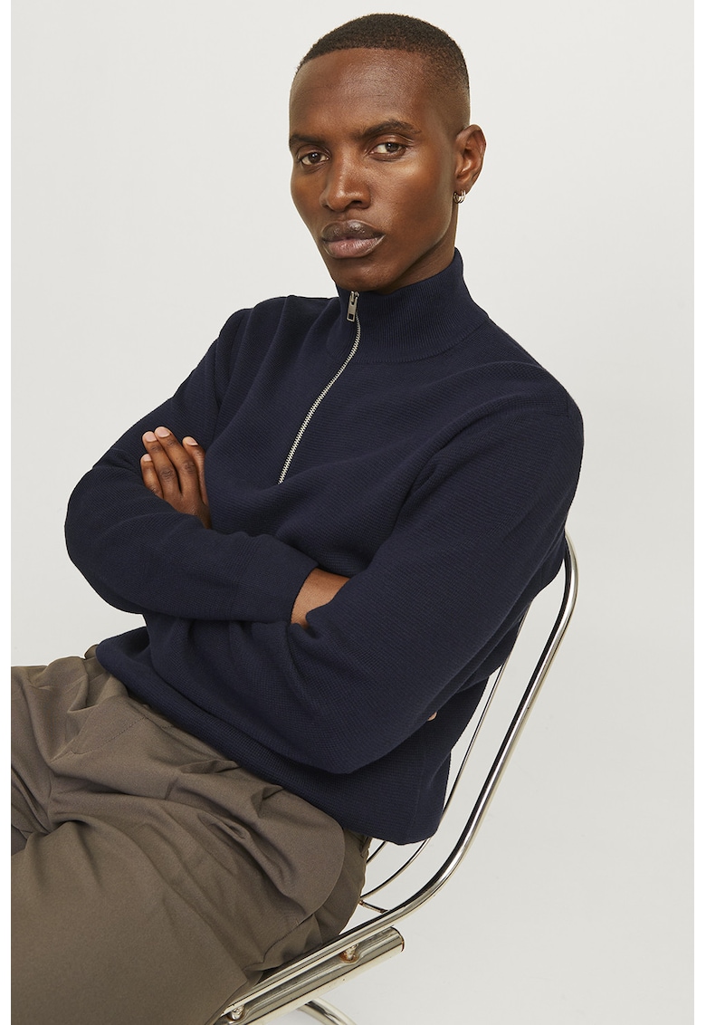 Pulover cu fenta cu fermoar Pulover cu fenta cu fermoar