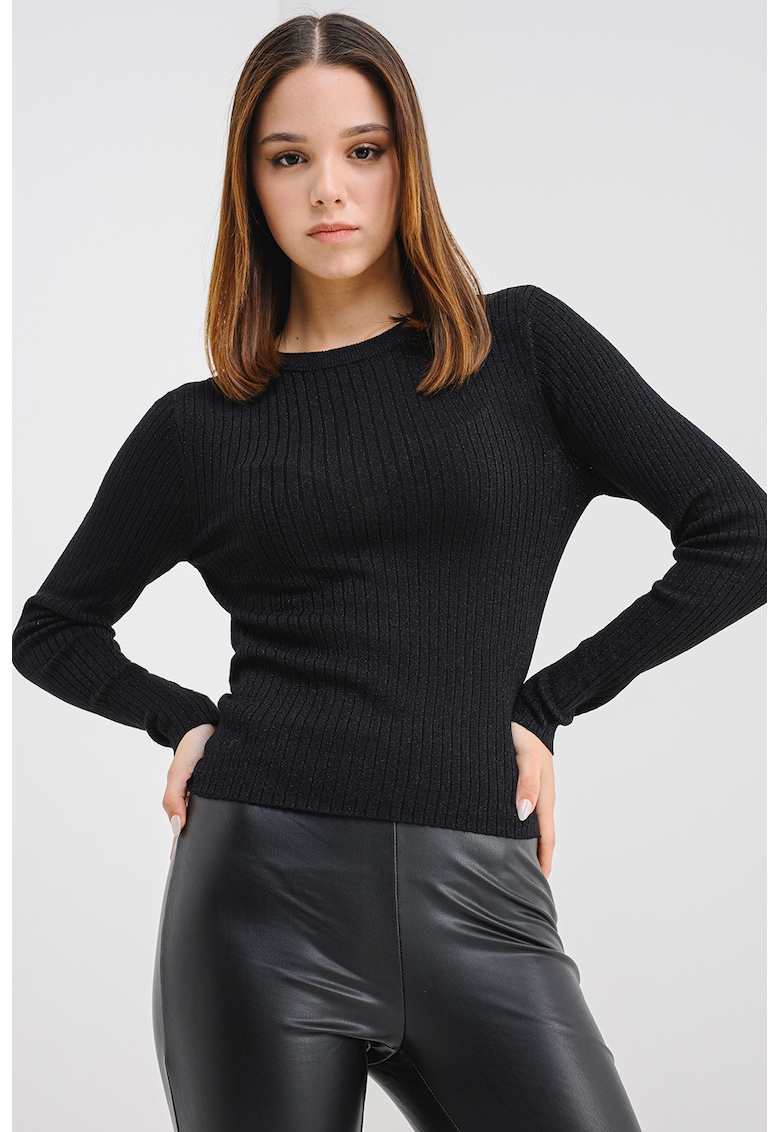 Pulover slim fit cu striatii si detalii stralucitoare