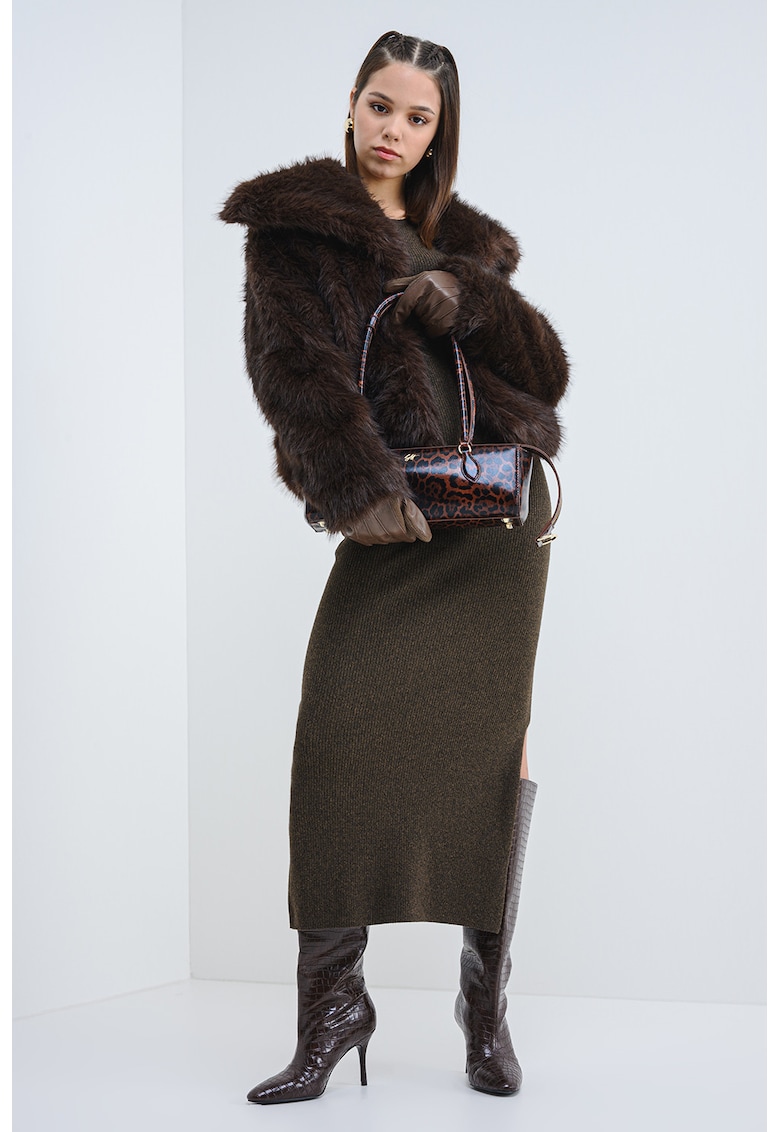 Haina de blana sintetica cu revere late