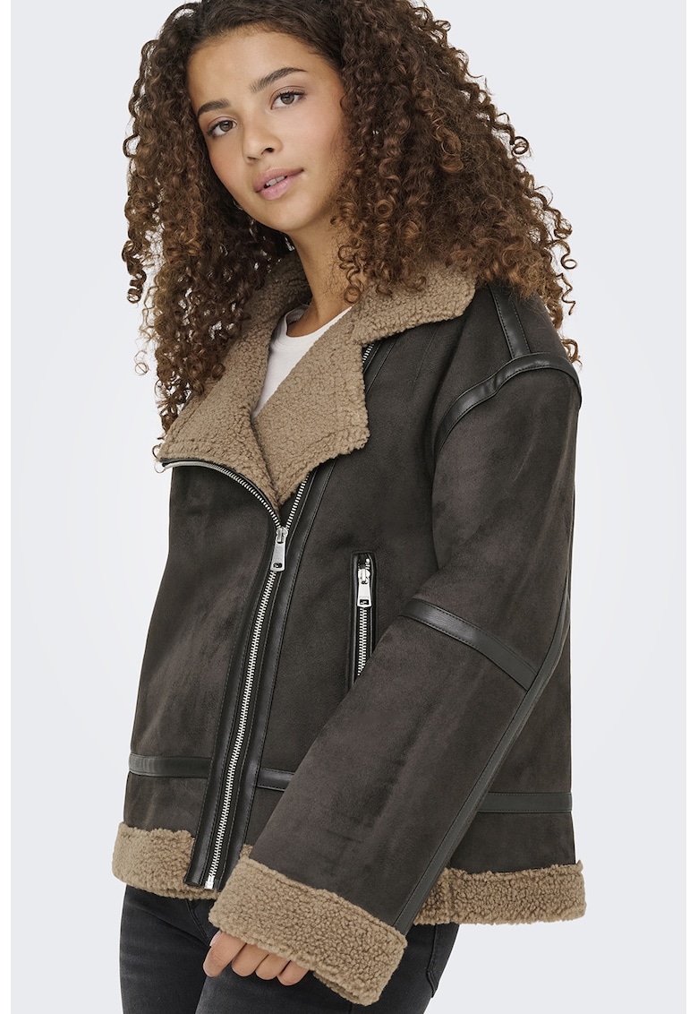 Jacheta din blana shearling sintetica cu revere decupate